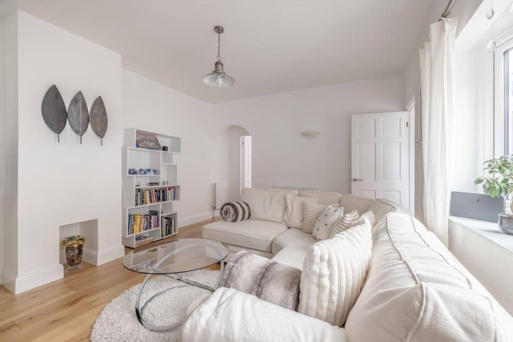 Апартаменты Prime Location, Walk To Windsor Castle & Shops Экстерьер фото